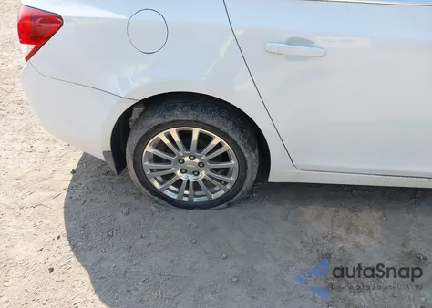 2014 Chevrolet Cruze Eco Manual z USA, uszkodzony, nr VIN 1G1PJ5SB7E7335450